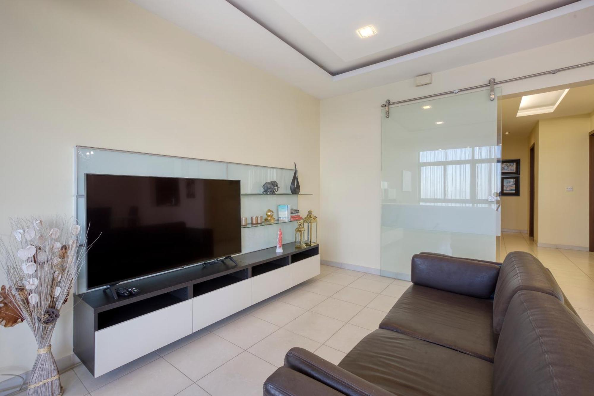 Seafront Sliema Apartment With Balcony & Sea Views By Jl Extérieur photo