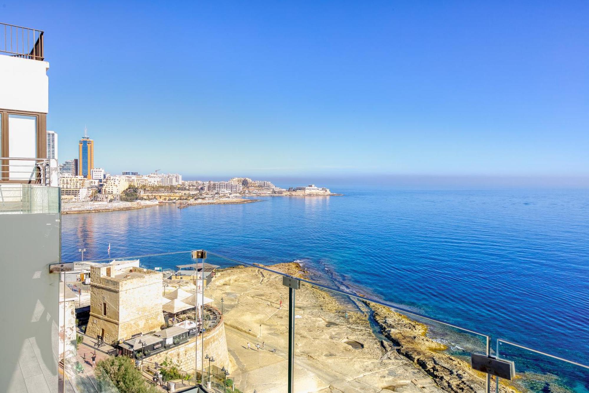 Seafront Sliema Apartment With Balcony & Sea Views By Jl Extérieur photo