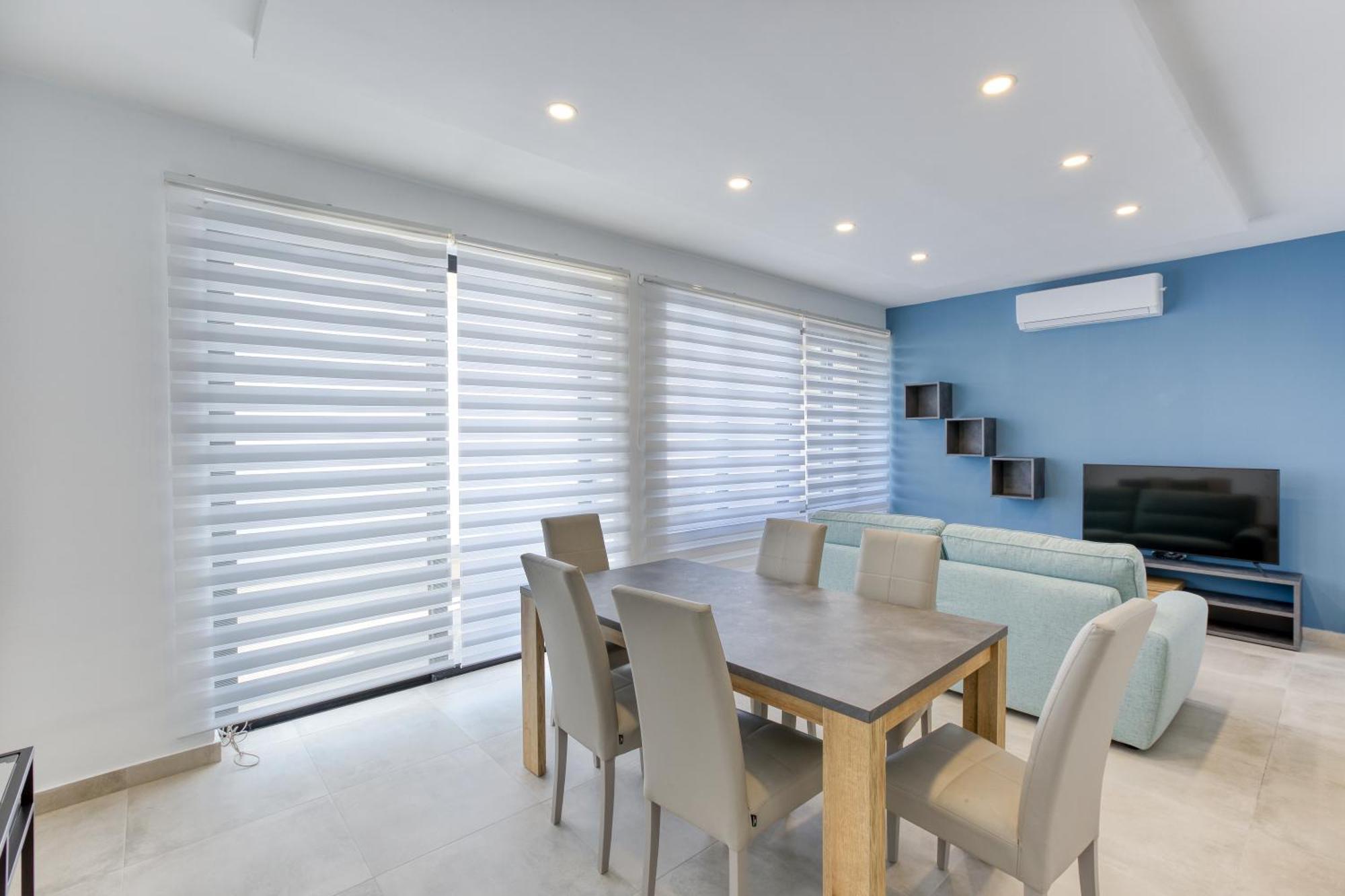 Seafront Sliema Apartment With Balcony & Sea Views By Jl Extérieur photo