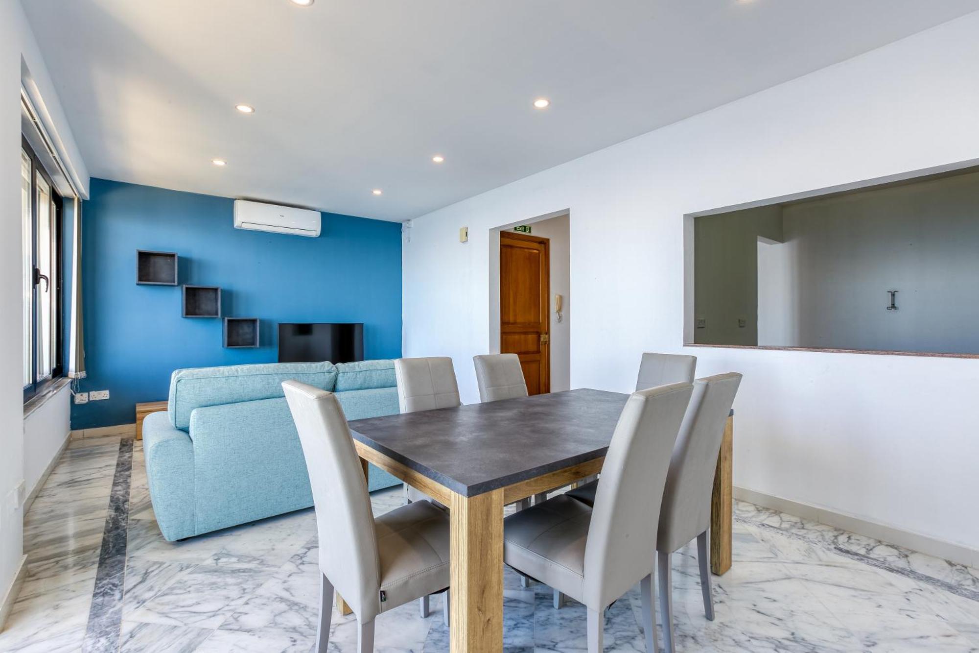 Seafront Sliema Apartment With Balcony & Sea Views By Jl Extérieur photo